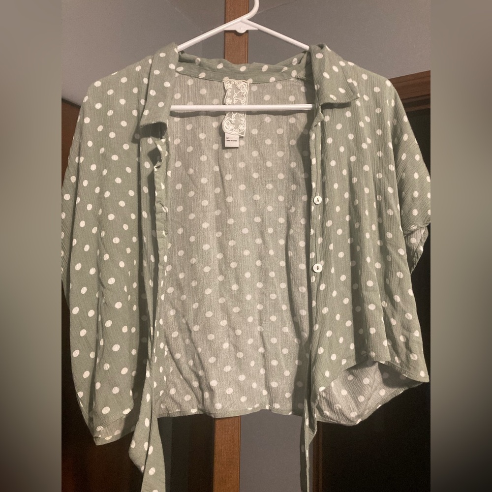 Sadie & Sage Polka Dot Top